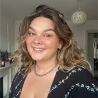 Natalie Croy's Instagram, Twitter & Facebook