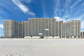 The gulf adventure center at gulf state beach rentals from villas to condos to cottages abound in this eccentric alabama town. Lighthouse 1 Bedroom 2 Bathroom Condo Sleeps 4 6 Gulf Shores Al 455 East Beach 36542