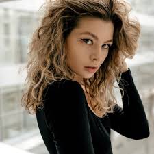 Elif Aslan (@elifblameyou) • Instagram photos and videos