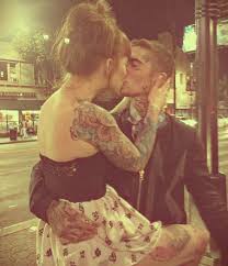 Speckledsocks.tumblr.com but now that zayn's split from the band, fans can't help but feel like their friendship is dissolving, especially since they've noticed that zayn's bus 1 tattoo is. Tatted Couples Tumblr Tattoed Girls Photo Couple Tattoos
