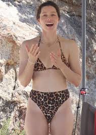 Jessica Biel Nude and Sexy Photo Collection - Fappenist