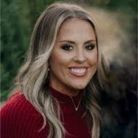 Melissa Gard's Instagram, Twitter & Facebook