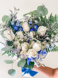 We also deliver to the gainesville collection the best flower delivery to gainesville is done by flora2000 from anywhere in the world. Wedding Flowers Gone Green The Bride Candy Wedding Flowers In Miami