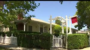 Gavin Newsom vetoes home loan bills for undocumented immigrants