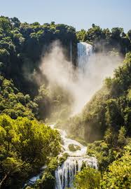 Spoleto E Cascate Delle Marmore In Un Giorno Exploring Umbria