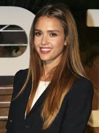 Ma come definire il colore nocciola per i capelli? Capelli Color Nocciola Il Giusto Mix Tra Biondo E Castano