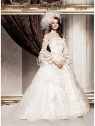 Walk down the aisle like you're back from the '80s with your astounding victorian style wedding dress. Victorian Lace Wedding Dress Eff983