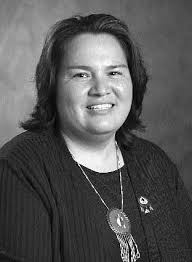 She Looks For News”