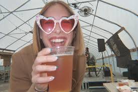 Jack Lyn (@awkkward_jackie) • Instagram photos and videos