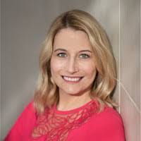 Tammi Carr's Instagram, Twitter & Facebook