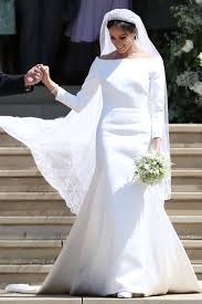 Weitere ideen zu prinzessinnen, schöne brautkleider, hochzeit. Herzogin Meghan Neue Brautkleid Bilder Und Details Aufgetaucht Glamour