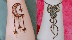 Simple Stylish Wrist Tattoo Mehndi Design Wrist Tattoo Mehndi Design For Girls Tattoo Meh In 2020 Simple Wrist Tattoos Mehndi Designs For Girls Mehndi Designs