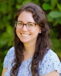 Elizabeth Covert's Instagram, Twitter & Facebook