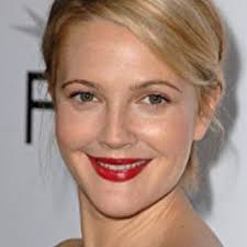 Alex Munday (played by Lucy Liu) outfits