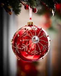 Free personalization on 5000+ ornaments. 19 Classic Red Christmas Decorations That Are Timeless Decor Home Ideas