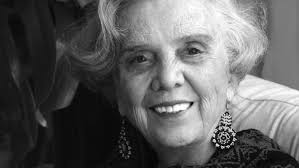 Elena poniatowska was born on may 19, 1932 in paris, france as hélène elizabeth amélie louise paule dolores princesse poniatowski. Bonus Track Elena Poniatowska