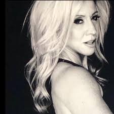 Monique Cole's Instagram, Twitter & Facebook