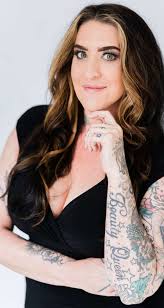 Courtney Cope's Instagram, Twitter & Facebook