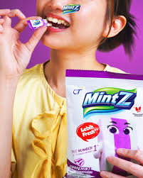 Candy Mintz's Instagram, Twitter & Facebook