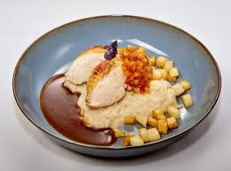 Perlhuhn Mit Rahmkraut I Kartoffelcroutons I Orangenmarmelade I Jus Rezept Fur Profis Orangenmarmelade Rezepte Lebensmittel Essen