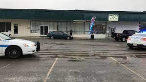 @vanderbiltu is the official account of vanderbilt university. One Transported In Shooting At Nashville Hair Salon One Transported In Shooting At Nashvil Wztv