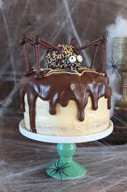 48 Creative Halloween Cakes That Can Double As Decor Halloween Cake Recipes Halloween Cakes Halloween Cakes Easy