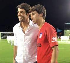 Ricardo kaka is a professional football player from brazil.his full name is ricardo lzecson dos santos leite. Kaka With His Lost Son Brother Milanisti Independent Facebook