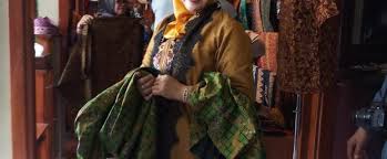 Please fill this form, we will try to respond as soon as possible. Perajin Batik Palangka Raya Diminta Terus Berinovasi Pemerintah Kota Palangka Raya