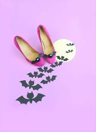 Today's tutorial is all about creating origami bows out of craft paper, these can be any colour or style you like! 70 Diy Shoe Clips Budget Friendly Ideas
