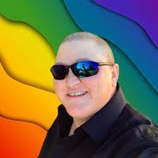 Amy Cozart's Instagram, Twitter & Facebook