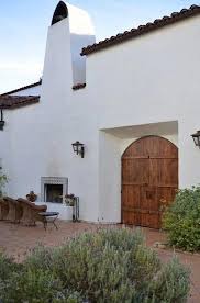 His plot plan for homes were may synthesized spanish colonial revival architecture with abstracted california adobe ranchos and. Spanish Courtyard Landscape Outdoor â„­Æ™ Spanishstylehomes Spanish Style Spanish Style Homes Mexican Style Homes