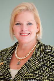 SPECIAL ANNOUNCEMENT*** Congratulations Veronica Birch Flores First  National Bank of South Miami (FNBSM) Chairman Bruce Wirtz MacArthur, is  proud to announce the promotion of Veronica B. Flores to Chief Operating  Officer. He