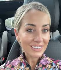 Fopperholic Nikki Ryan #119 Nowt but a Fake & Fraud the desperation smells  stronger than her FM perfume