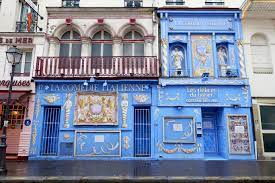 If you skip it, your dressing will separate into oil/vinegar layers. La Comedie Italienne Wikipedia