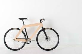 Designer Gary Galego Hat Nicht Einfach Ein Weiteres Modernes Holzfahrrad Gestaltet Das Fahrrad Besteht Aus Einem Mix Aus Ho In 2020 Holzfahrrad Fahrrad Fahrradgestell