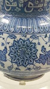 Mavi Beyaz Cami Kandili Iznik 1510 1515 Cinili Kosk Istanbul Mavi Ve Beyaz Vazolar Muzeler