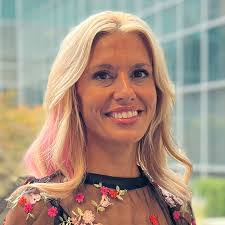 Jennifer Beachler's Instagram, Twitter & Facebook