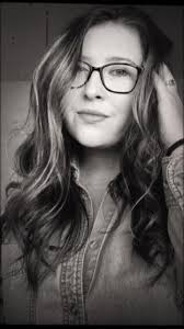 Audrey Holley (@audreyholley)