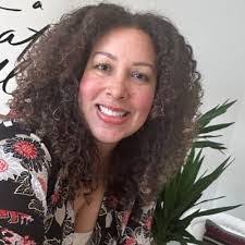 Stefanie Foster's Instagram, Twitter & Facebook