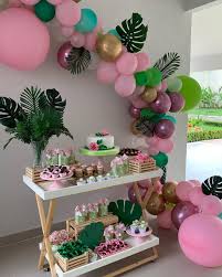 Festa Tropical Um Tema Super Diversificado Decoracao Com Uma Paleta De Decoracao Festa Adulto Kit Decoracao Festa Festa De Aniversario Decoracao