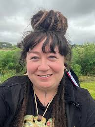 It's time to introduce myself… ✨ A long time follower