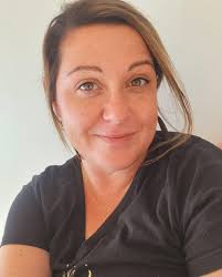 La Vie En Rose Salon & Suites