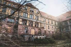 Die urheberrechte liegen bei der kassenärztlichen vereinigung hessen. Verlassene Orte In Thuringen Geisterhotels Und Geisterdorfer Zum Gruseln Stern De