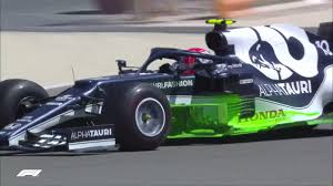 Das aktuelle logo der formel 1 besteht aus einem kursiven f, einer sich einfügenden 1 und roten streifen, die die geschwindigkeit darstellen sollen. Formula 1 On Twitter A Splash Of Neon Green For Pierre S At02 Pierregasly Is Currently P2 In The Standings Behind Leclerc F1 F1testing Https T Co Fbipjg1mmc