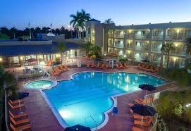 An inside look at la quinta resort. La Quinta Inn Suites By Wyndham Ft Myers Sanibel Gateway Fort Myers Und Umgebung Hotels Com