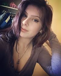 Abigail Harper's Instagram, Twitter & Facebook