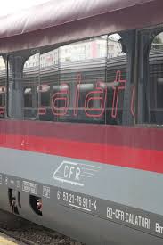 Personalul feroviar va beneficia de drepturi salariale pornind de la salariul de bază minim brut pe țară garantat în plată majorat cu un coeficient de ierarhizare stabilit pentru fiecare clasă de salarizare prin contractele colective de. A Doua Zi De Proteste Pentru Sindicalistii Din Transportul Feroviar 17 09 2019 Bursa Ro