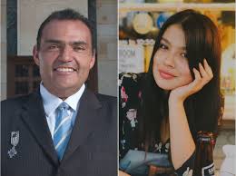 Posteriormente volvió a la pantalla chica, pero como productor de reconocidas series como 'padres e hijos' y 'pandillas guerra y paz'. Enrique Carriazo Y Laura Osma So Novios Desde Serie Sobre Colmenares