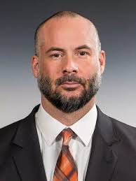 Sean Edinger's Instagram, Twitter & Facebook