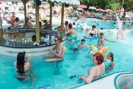 Acces la piscina hotelului mures.4. Hotel Termal Baile Felix